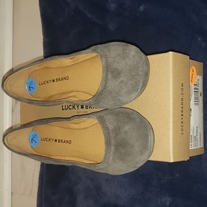 Lucky Brand gray suede ballet flats. Size 7.5.